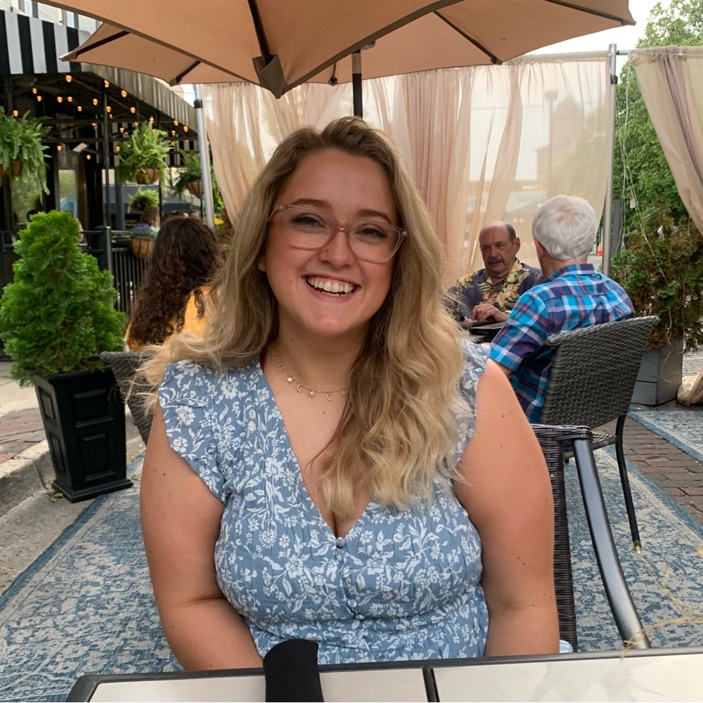 Meet your Posher, Kelly